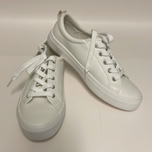 Esprit white sneakers tennis shoe - Picture 2 of 7